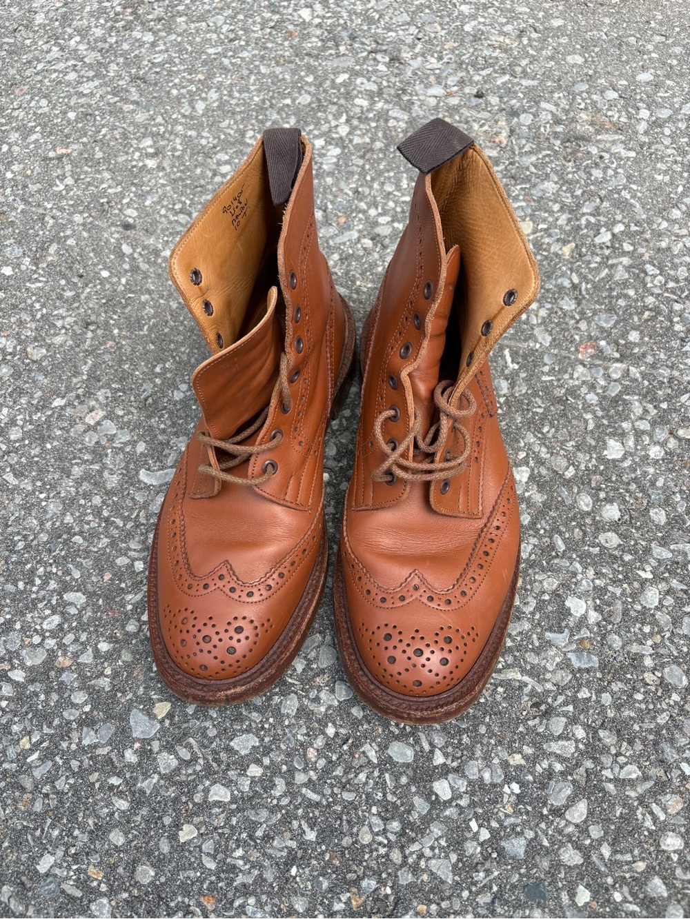 Tricker's Tan Leather Wingtip Brogue Lace-Up Boots